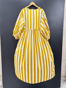 เดรสทรงเอไลน์ เอวธรรมชาติ ผ้าฝ้ายบุซับใน เป็นมิตรกับสิ่งแวดล้อม แต่งพู่ แขนพอง ความยาวปานกลาง เหมาะสำหรับใส่ในชีวิตประจำวัน ออกงานลำลอง ฤดูร้อน - Product Image 4