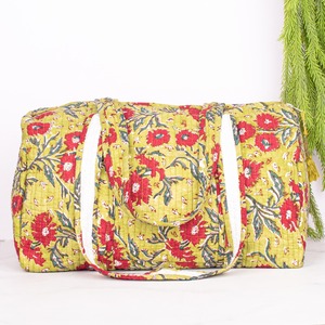 Bolsa de Viaje de Fin de Semana de Lujo, Acolchada con Diseño Floral, de Algodón, Hecha a Mano con Estampado de Bloques, de Gran Capacidad - Product Image 4