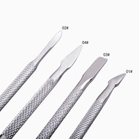 Pousse-cuticules en acier inoxydable sur mesure avec manche noir, réutilisables et jetables pour la manucure et le nettoyage des ongles