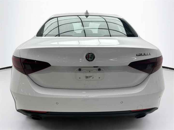 8-Speeds Automatics 2022 Alfa_Rom-eos Giulia Sprints RWDs 268h 2Ltr I-4 Used Cars for Sale