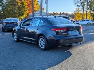 Toyota Corolla LE Usado del 2020 - Product Image 5
