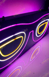 Tablero de exhibición de gafas de acrílico de diseño de tienda LED personalizado para gafas de sol y anteojos Optica Store Sign Board - Product Image 3