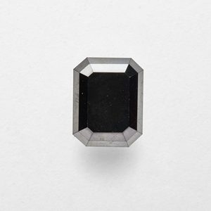 Diamant en vrac taille émeraude sel et poivre 3,43 ct 9,00x7,10x4,90 mm Clarté excellente et bonne - Product Image 2