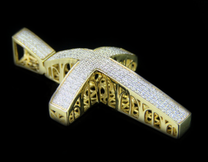 Colgante de Cruz de Jesús de plata esterlina S925 completamente tachonado con moissanita de corte redondo VVS ClarityDiamonds - Product Image 2