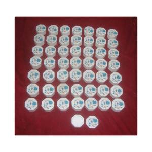 Boîtes octogonales en marbre blanc pur incrustées de nacre avec motif floral en nacre, art floral pour la décoration - Product Image 1