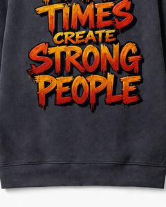 Sweat-shirt noir pour homme à manches longues avec inscription motivante « Les moments difficiles créent des personnes fortes » - Product Image 6