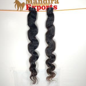 Extensions de cheveux humains indiens Remy bruts en gros, cuticules alignées, double trame machine, à clipser/tisser, ondulés crépus - Product Image 2