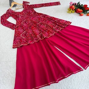 Ropa étnica Kediya con Dupatta y Plazzo Pure Rayon Bhadhej Print, Gota Patti Detailing & Roman Silk Bottom - Product Image 2