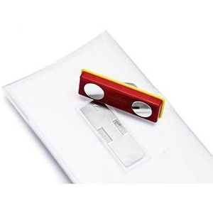 Porta Tarjetas de Identificación Magnético Transparente, Plegable, Resistente, 90 x 54 mm (Ancho x Alto), 10 Unidades por Paquete - Product Image 1