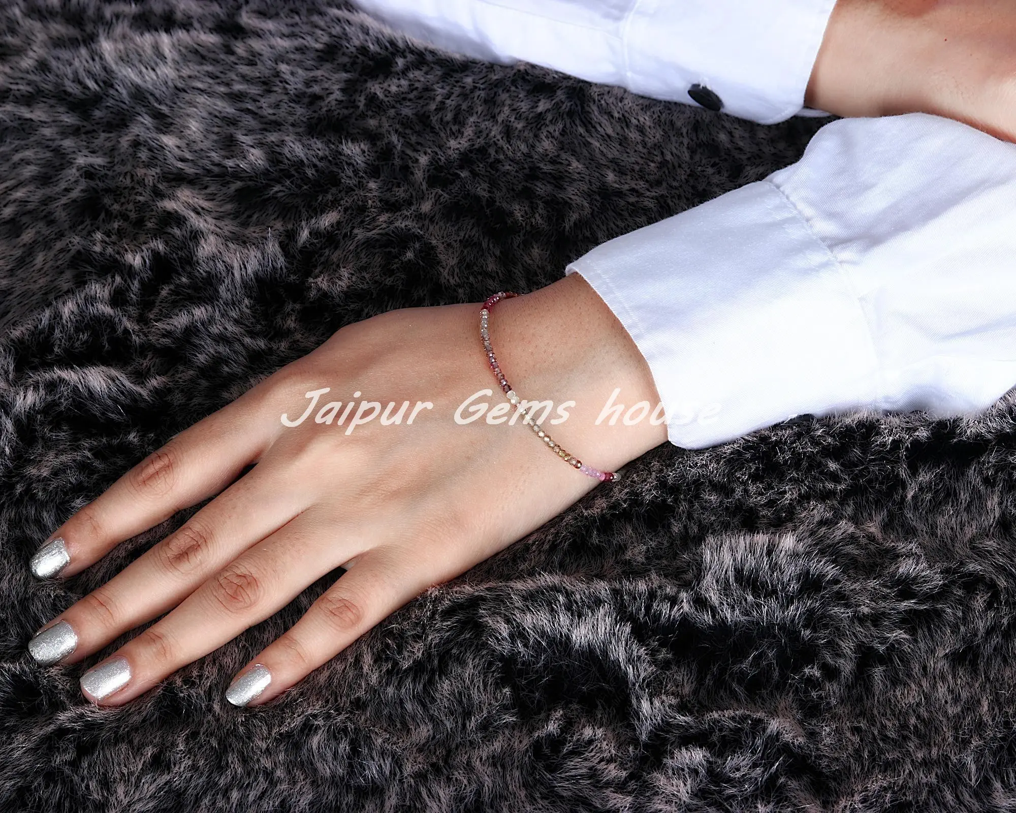 Hot Bán Đẹp Tự Nhiên Tuyệt Đẹp Đa Sapphire Đính Cườm Vòng Đeo Tay 2Mm Sapphire Quý Đồ Trang Sức Tối Giản Đá Quý Vòng Đeo Tay