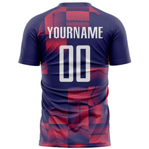 Ensemble de maillot de football et de vêtements d'entraînement personnalisés avec logo personnalisé, design de sublimation 100% personnalisé, uniforme de football pour les sports de club - Product Image 3