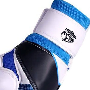 Gants de gardien de but de qualité supérieure, fabriqués au Pakistan, pour l'entraînement, gants de football pour gardien de but, articles de sport. - Product Image 4
