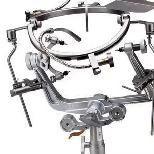 Pince crânienne manuelle Mayfield en acier de haute qualité, rétracteur circulaire pour neurochirurgie, instrument personnalisé certifié CE Classe I - Product Image 2