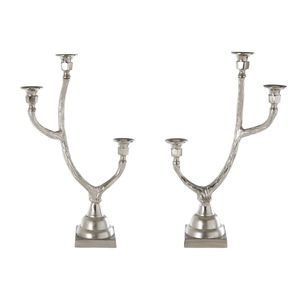 Candélabre classique en métal finition antique pour bougies utilisées dans un décor de table de fête ou un décor élégant - Product Image 3