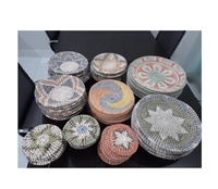 Étagère murale ronde bohème en jonc de mer tressé à la main, panier à motifs fait main, décoration intérieure / Artisanat vietnamien, décoration de salon