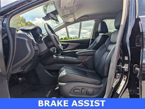 Nissan Murano SV 2023, SUV Mediano con Tracción Trasera, Motor V6 de 3.5L, Transmisión Automática, Asientos de Cuero, Cámara Trasera, Volante a la Izquierda, Listo para Exportar, Tipo Familiar, LED - Product Image 3