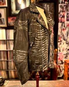 Chaqueta de cuero verde de cuero con cremallera informal de alta calidad para hombre, chaqueta de hombre de talla grande pura en blanco con logotipo personalizado de diseñador en relieve - Product Image 3