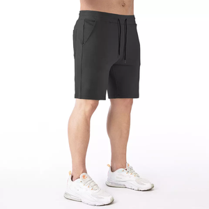 กางเกงวิ่งขาสั้นน้ำหนักเบา ระบายอากาศได้ดี แห้งเร็ว สำหรับผู้ชาย ผ้าฝ้าย/โพลีเอสเตอร์คุณภาพสูง ลายเรียบ ปรับแต่งได้ - Product Image 4