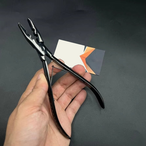 Pinzas para Extensiones de Cabello con Trama de Acero Inoxidable de Grado Quirúrgico con Logotipo Personalizado, Color Negro Mate, Tendencia Superior - Product Image 3