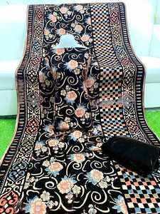 Lehenga Choli de terciopelo elegante de alta calidad para mujer, hermoso bordado a mano, precio directo de fábrica de Pakistán - Product Image 6