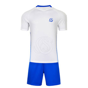 Uniformes de Fútbol para Equipos, Conjuntos de Alta Calidad con Colores y Logotipos Personalizados, 100% Poliéster, Corte Automatizado, Transpirable y de Secado Rápido - Product Image 1