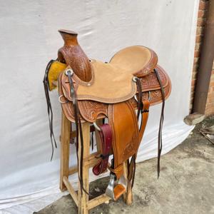 Ensemble de selle en cuir western avec décorations de barrel racing haut de gamme, en bois |   Accessoires en acier inoxydable façonnés à la main, ensemble de tack gratuit pour l'équitation - Product Image 5