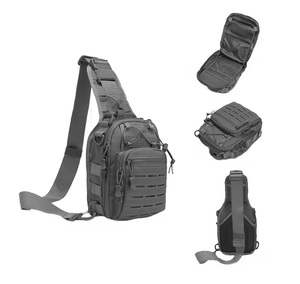 Sac à bandoulière tactique en polyester au laser avec fermeture à glissière Sac de randonnée et de voyage imperméable sur mesure au Vietnam - Product Image 2