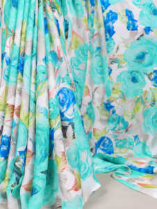 Sari de satén opaco de diseñador con estampados florales y blusa de seda Moonga sin costuras Proveedor mayorista de saris indios étnicos - Product Image 3