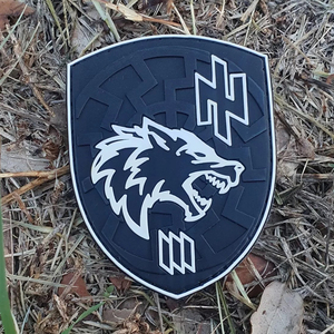 Fer promotionnel sur le vêtement 3d Logo en silicone étiquette de patchs en silicone en relief étiquettes en caoutchouc PVC pour vêtements - Product Image 1