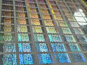 Étiquettes adhésives holographiques couleur argent Premium Digiteltech P4 pour emballage holographique découpé à l'emporte-pièce pour entreprises et magasins - Product Image 2