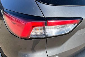 Ford Escape SE Híbrido AWD 2022 Usado - Listo para Enviar - Product Image 6