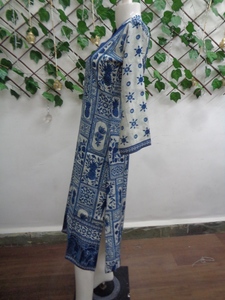 Vêtements indiens de haute qualité, moderne et chic, imprimés numériquement, pour femmes, Kurta de créateur pour mariage et fête au meilleur prix - Product Image 6