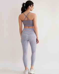 Ensemble de yoga 2 pièces pour femme, taille haute, à bretelles croisées, col carré, couleur unie, respirant, en Spandex/Nylon, longueur genou, motif numérique sur le devant - Product Image 2