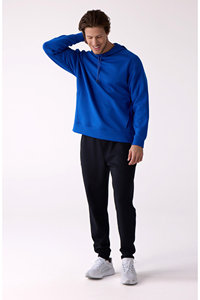 เสื้อสเวตเชิ้ตผู้ชายสีน้ำเงินมีฮู้ด ผ้าฟลีซ ทรงปกติ สีพื้น สวมใส่สบาย มีกระเป๋าหน้าและฮู้ดแบบมีเชือกผูก - Product Image 5