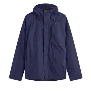 Vêtement de sport uni en gros, veste à capuche en toile pour homme, coupe-vent léger, col montant, veste de course d'automne - Product Image 1