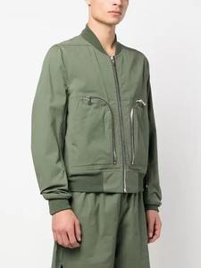 Chaqueta negra con letras en blanco, chaquetas universitarias personalizadas de alta calidad para hombres y niños con mangas de cuero, venta al por mayor disponible - Product Image 3