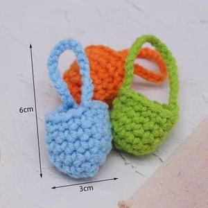 Sac bandoulière mini-poupée au crochet en promotion - Mini-sac tricoté DIY pour cadeaux et souvenirs de fête pour enfants - Product Image 3