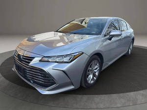 Toyota Avalon XLE 2022 d'occasion en excellent état - Product Image 3