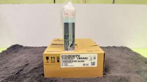 Controlador lógico programable (PLC) Mitsubishi Q13UDEHCPU original, nuevo PAC de control industrial y PLC de controlador dedicado - Product Image 3