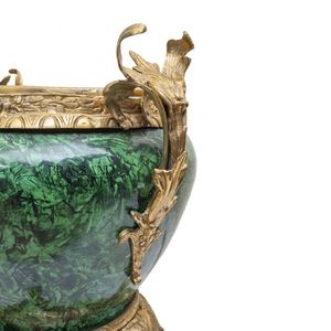 Maceta de Porcelana de Lujo con Decoración de Latón Chapado en Oro Antiguo - Product Image 6