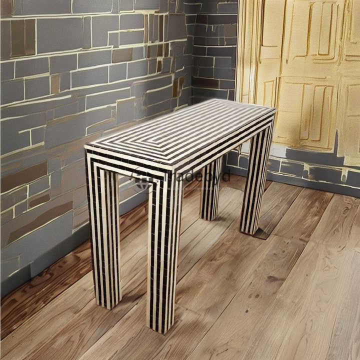 Available in different Colors