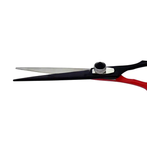 Tijera de corte de pelo de peluquero de 5,5 pulgadas hecha a medida, tijera de belleza de acero inoxidable con punta de hoja afilada - Product Image 4