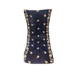 Nuevos diseños de chales de terciopelo transpirables para mujeres con precios económicos de talla grande amigable con encaje decorado fabricado en Pakistán - Product Image 4