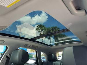 Usado cuidadosamente 2020 Audi Q5 45 Premium Plus - Product Image 4