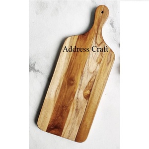Tablas de queso personalizadas, tabla creativa de madera de mango para servir desayuno con bordes de corteza, juego de vajilla de bloques de cortar personalizados - Product Image 3