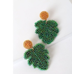 Pendientes de Hoja con Cuentas Verdes, Diseño Personalizado Hecho a Mano, Estilo Boho Vintage, Pendientes de Ángel de Resina, Nuevos y Elegantes para Mujer - Product Image 5