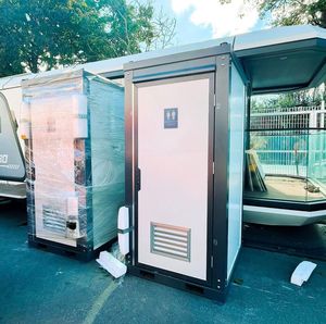 Toilettes portables intelligentes avec chasse d'eau par capteur, éclairage LED et fonction autonettoyante pour festivals ou événements, à vendre en Europe/USA - Product Image 6