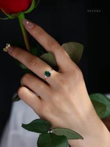 Anillo de racimo de moissanita y esmeralda cultivada en laboratorio de corte ovalado, compromiso Art Deco, anillo de Plata de Ley 925, anillo de piedras preciosas verdes - Product Image 6