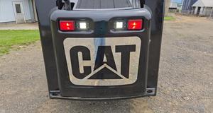 Livraison gratuite CATERPILLAR 249D Chargeuse sur pneus à chenilles EROPS, cabine avec chauffage et climatisation. Accouplement rapide. Chargeur sur pneus auxiliaire hydraulique - Product Image 6