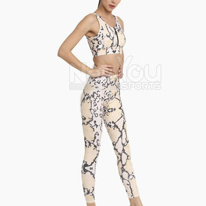 Ensemble de yoga pour femmes en matériau durable, qualité supérieure, respirant - Product Image 6